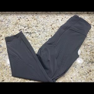 NWOT lululemon Mesh Midi Legging